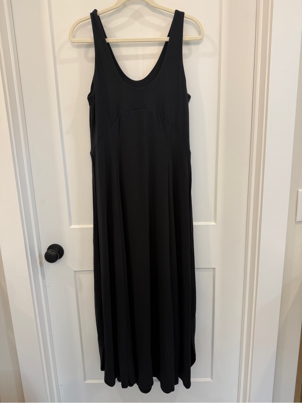 EUC Halara U Neck Flowy Casual Tank Dress in Black - Picture 8 of 9